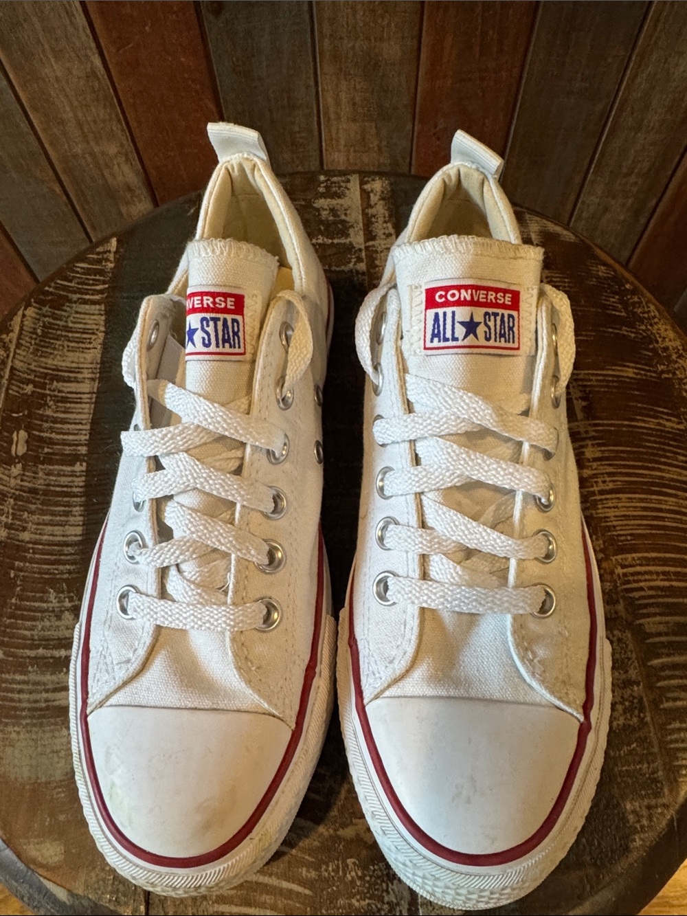 Converse All Star Low Top Sneakers in White Size 5.5 (size 7 women)
